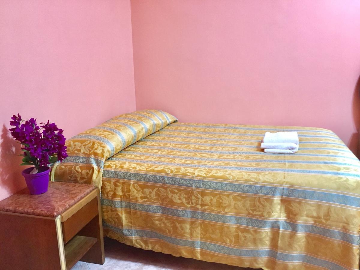 Roma Guest House Buitenkant foto